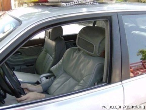 ��˵�е����˼�ʻ��������� ������αװ�ɣ�