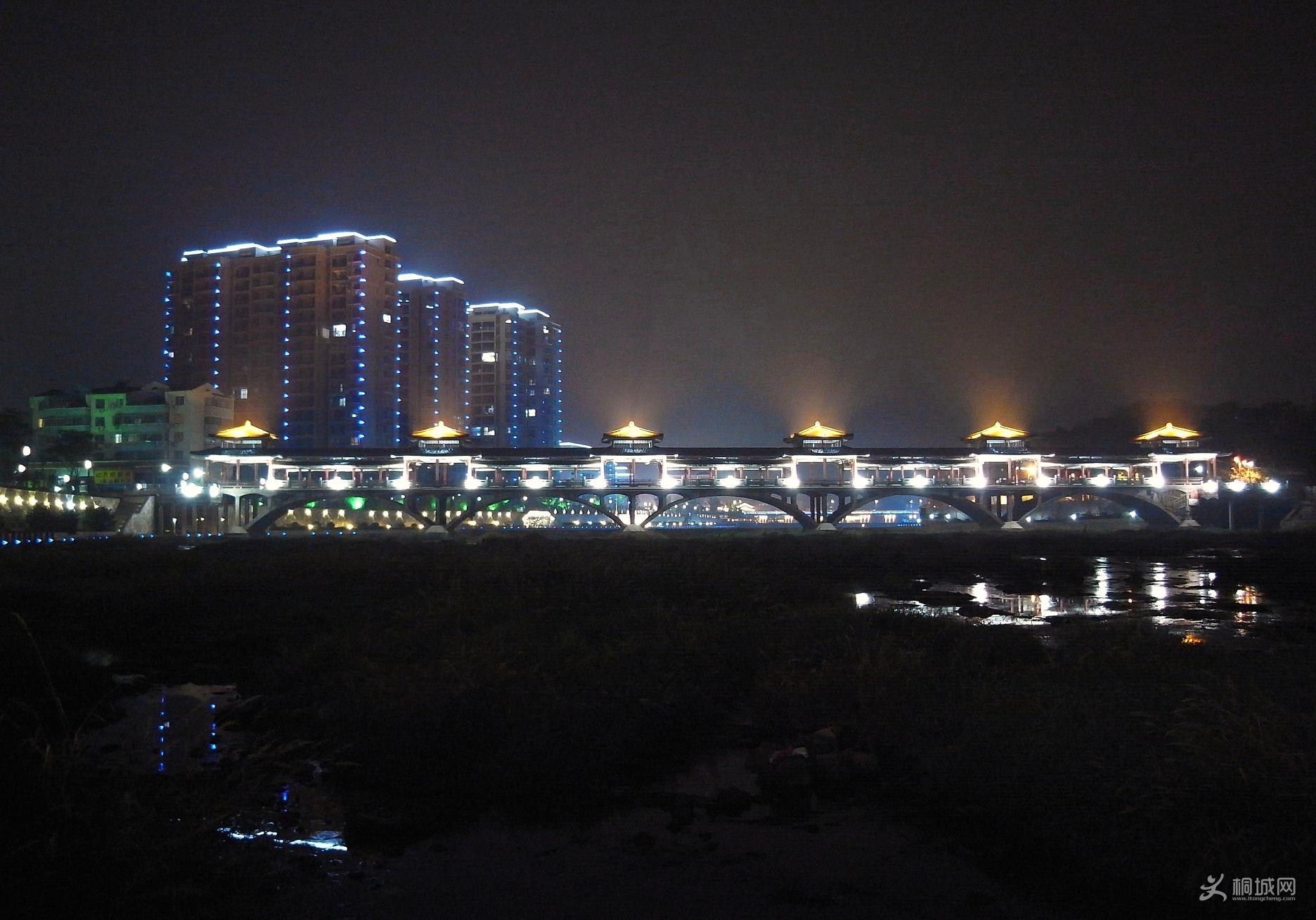 R1516625.JPG