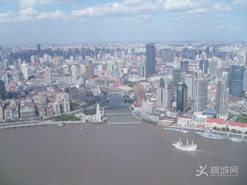 S7300522_.jpg