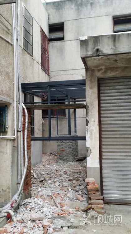 ����С�������Ҵ��ҽ�����