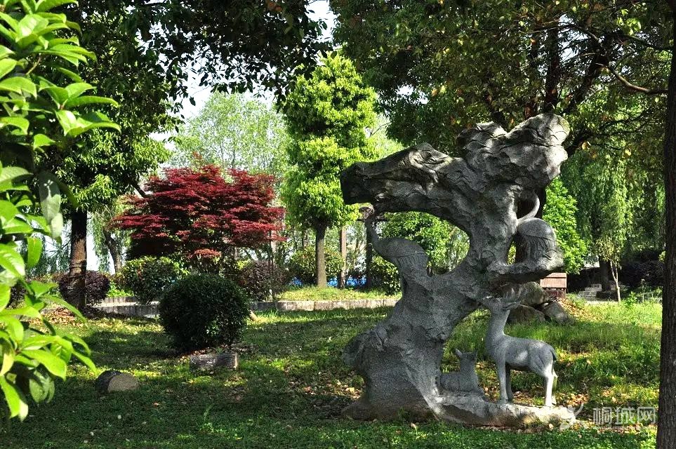 Ӻ02.jpg