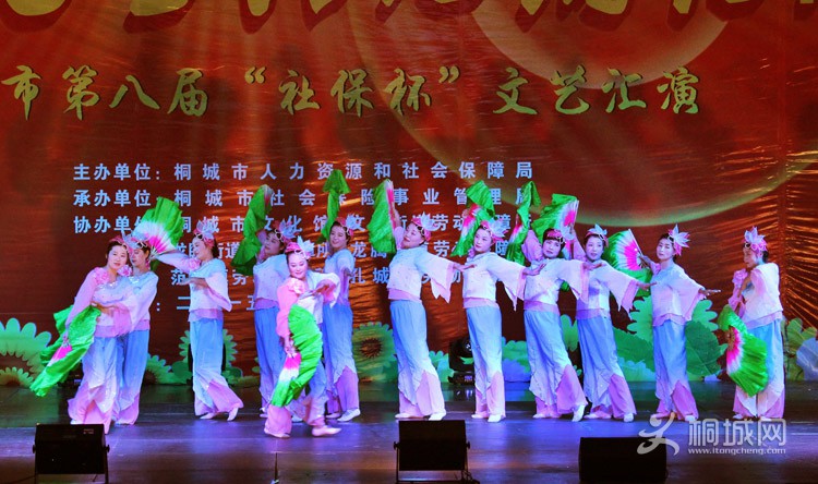 121 IMG_8188v.JPG