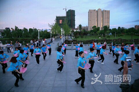 hKn96HwkkBh6.jpg