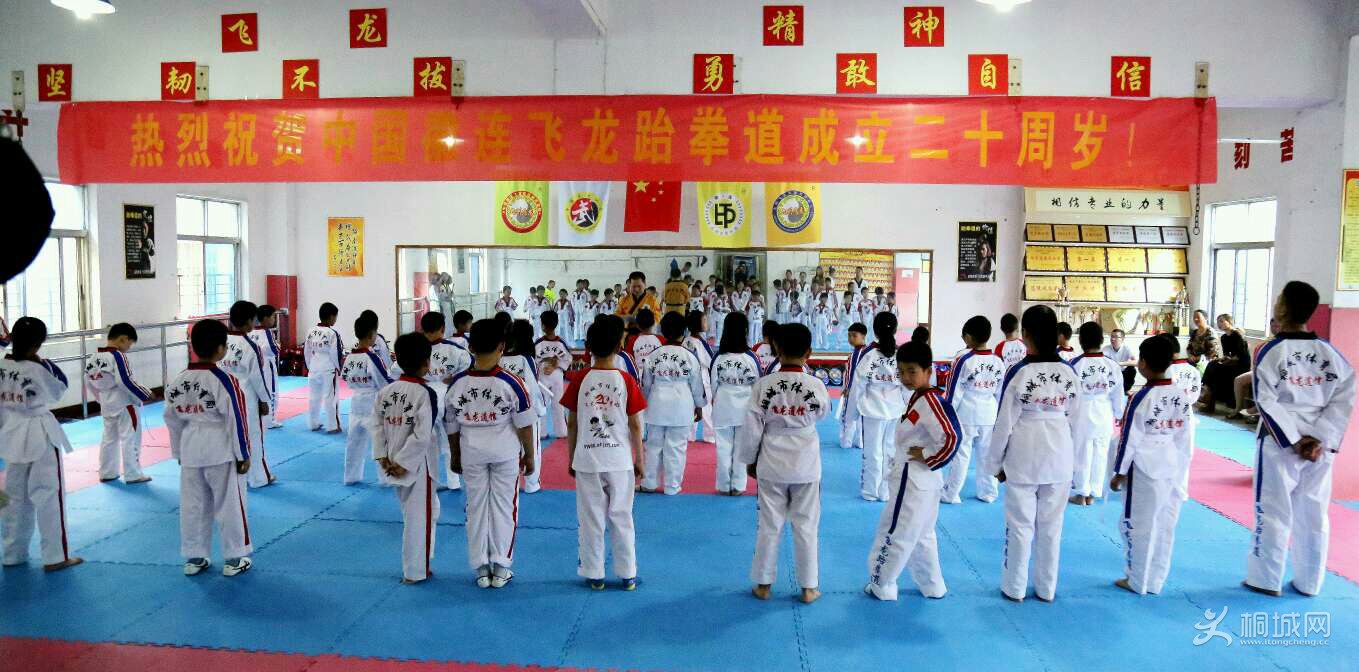 19S416WVlp16.jpg