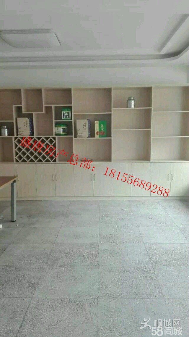 JXCl00g87ED5.jpg