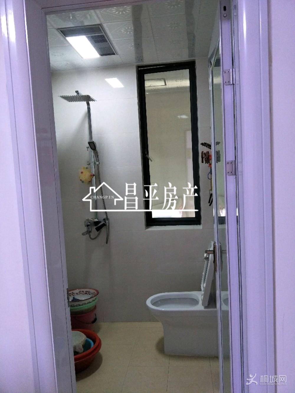 ZyjCHFzLk1-ATDtWAAHiKPxXVTg129.jpg