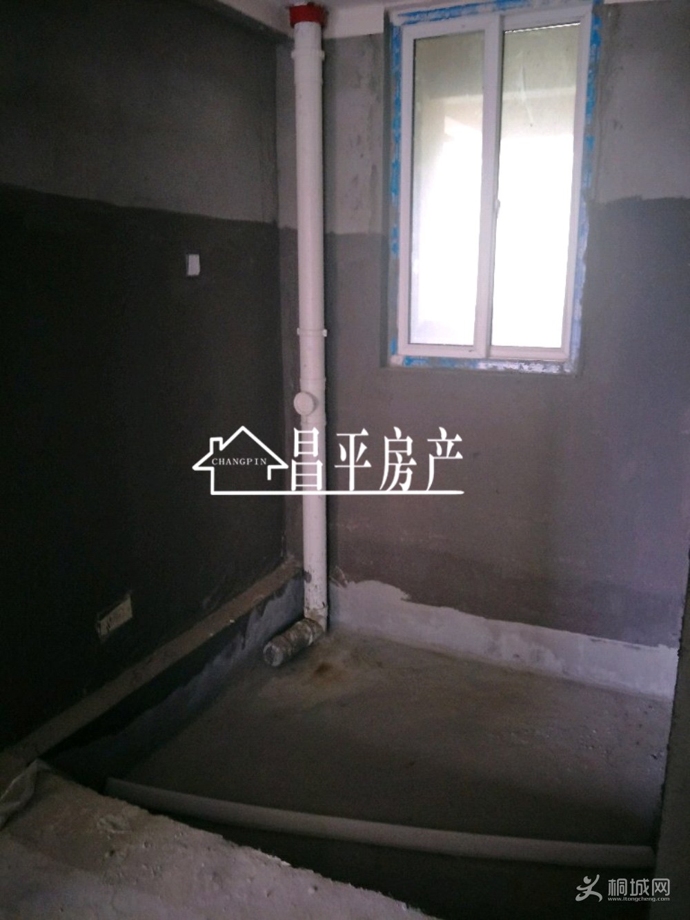 ZyjCIl0fBA2AQtcEAAFLlp31MTY310.jpg