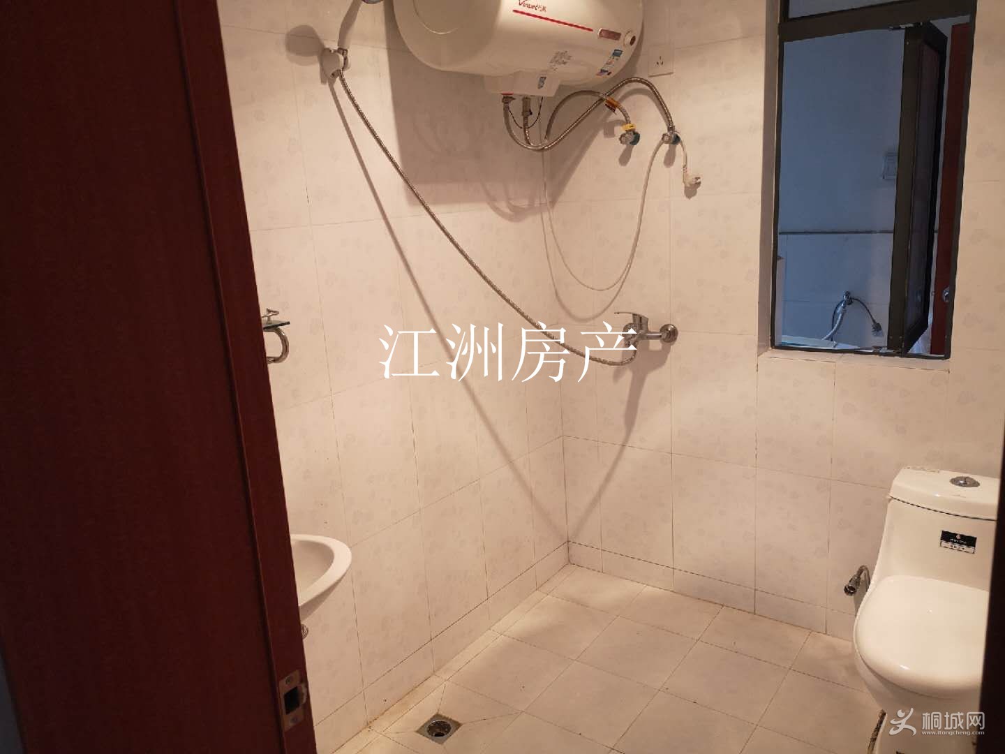 n_v22fcde84fce8a43458b96d2ed21d5c6b8.jpg