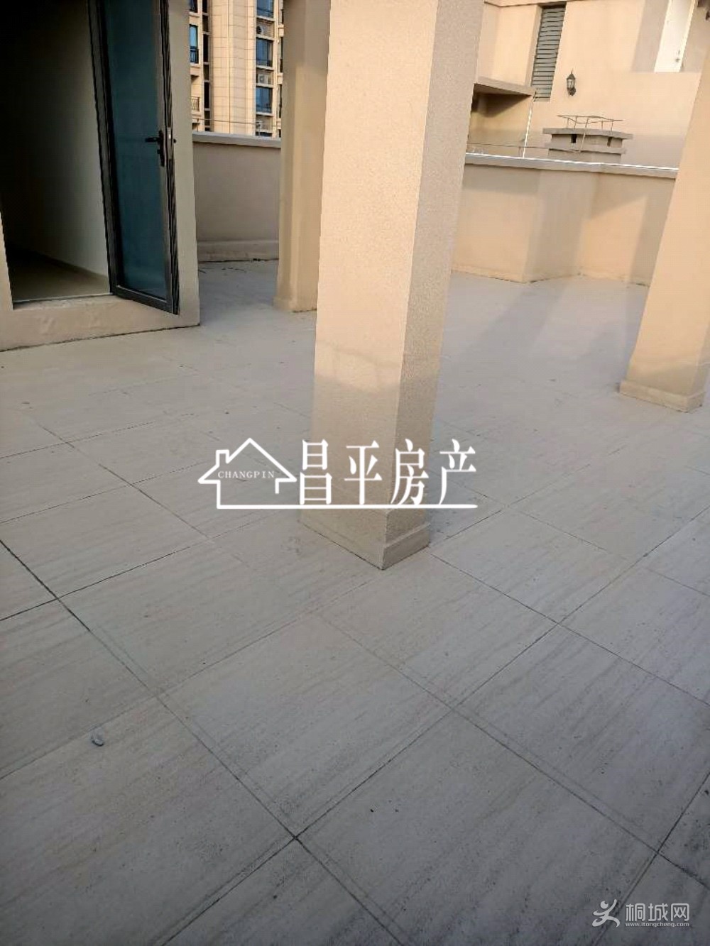 ZyjCHV28JuCAC_x5AAC_YQJle4Y407.jpg