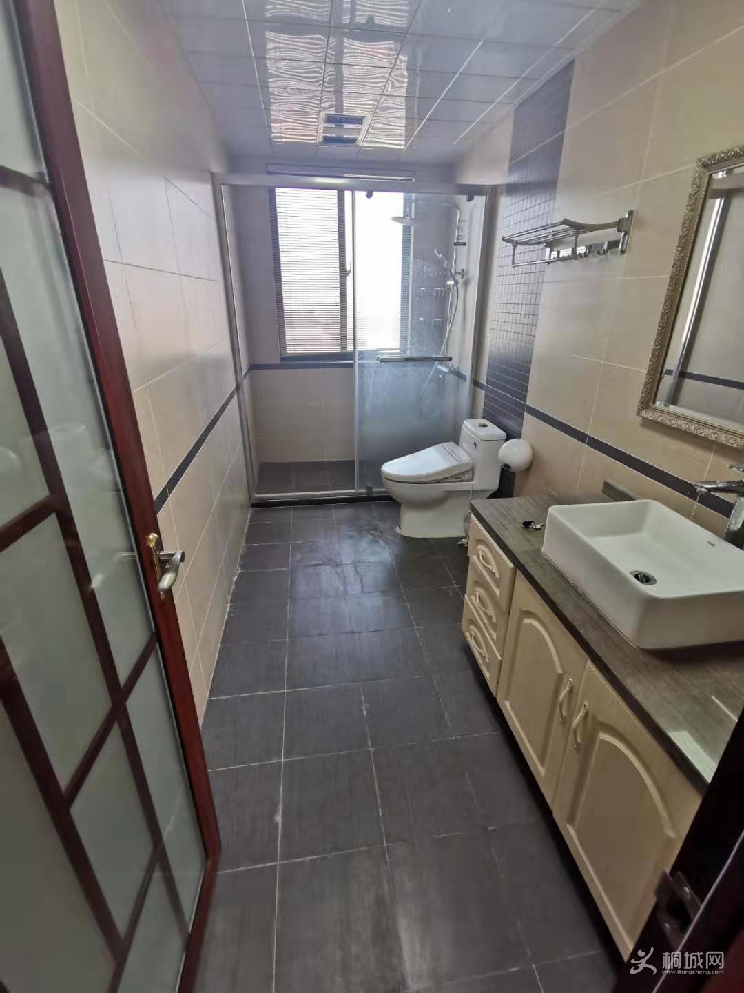 ZyjCS130NfiATmHHAAH3WLr-7yo240.jpg