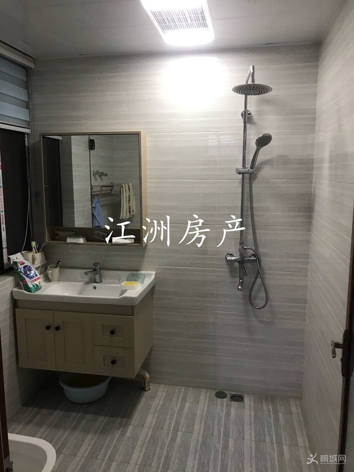 n_v260c9f64f24904ce18ab61e5213e0ac16.jpg