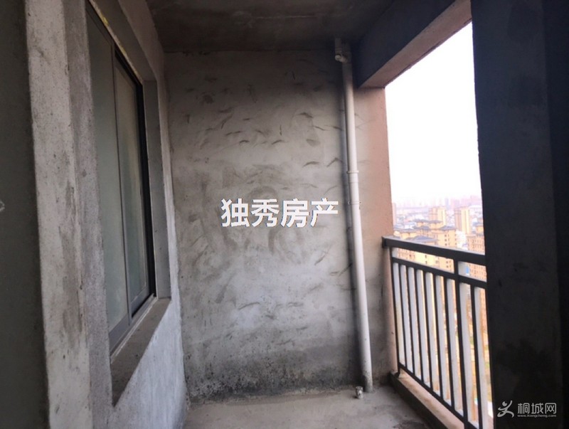 ZyjCHF5sqkuAT0PDAApm5Mq16-E494.jpg