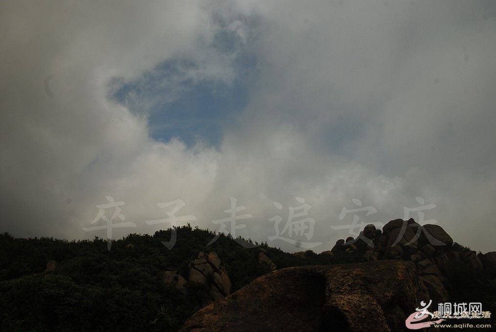 222136e9nk9z4uj1c2wu1w.jpg