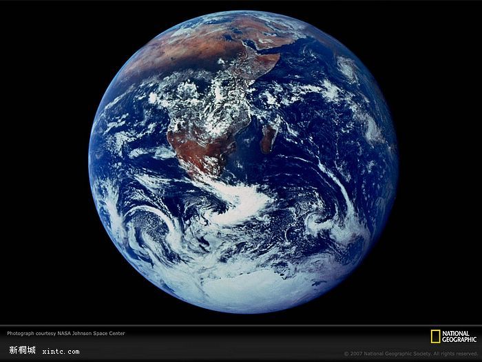 full-earth-photo-EL199600155.jpg