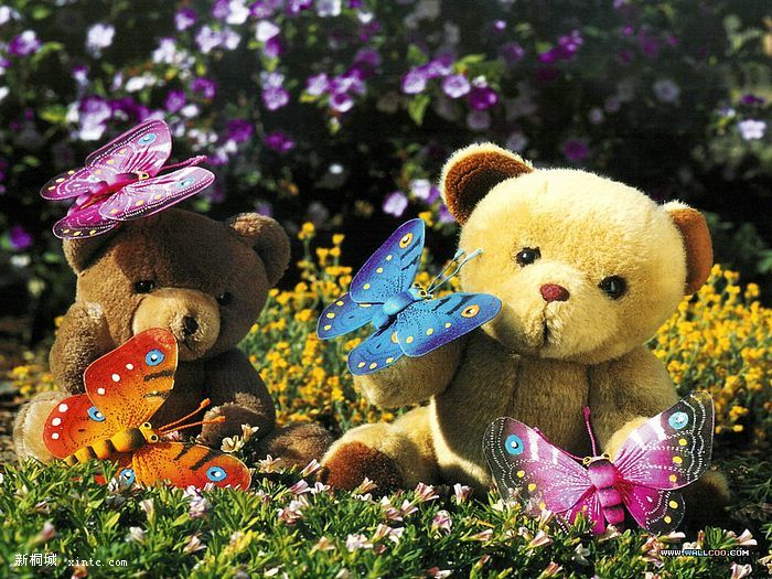 04-Teddies_April.jpg