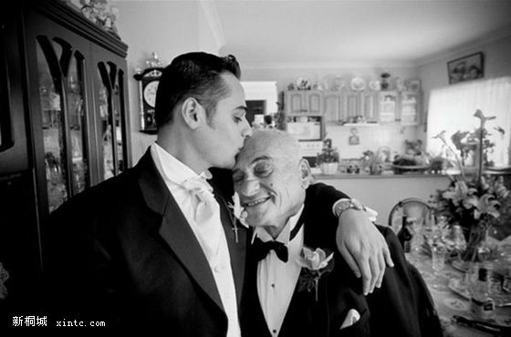 ���ӵĸм���Graham Monro���Ĵ�����