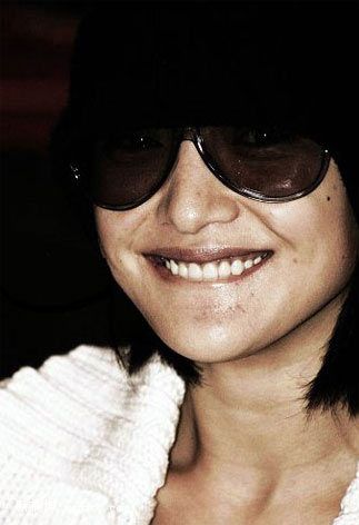 ѸϷ̫ˣŮŪëףСھͷǰ޴ΣɫҲǺܽ  ...