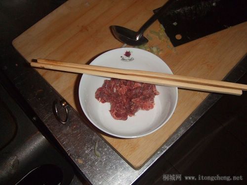 Ƭ 093.jpg