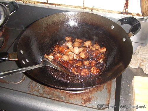 Ƭ 090.jpg