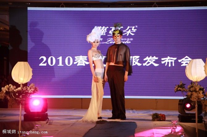 889.jpg
