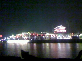 IMG0215200100.jpg