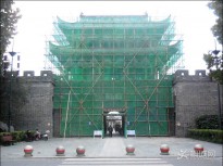 ����������